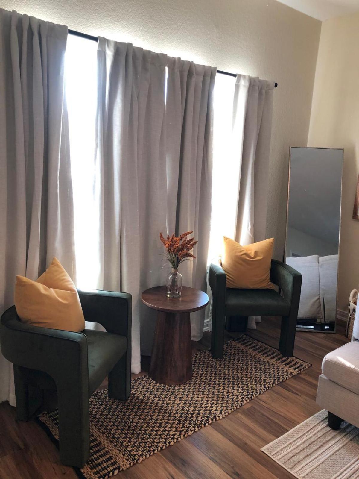 Spacious Villa Close To The Beach, 10 Sleeps غالفيستون، تكساس المظهر الخارجي الصورة